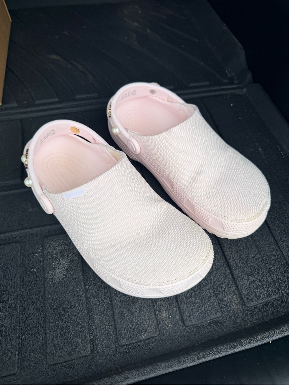 Crocs - Picture 2 of 5